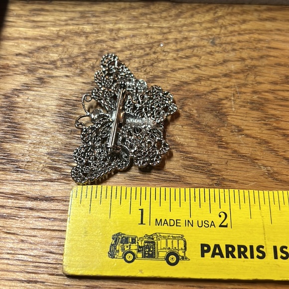 Silver-tone Filigree Blue Rhinestone Eyes Butterfly Brooch👠 - Picture 16 of 17